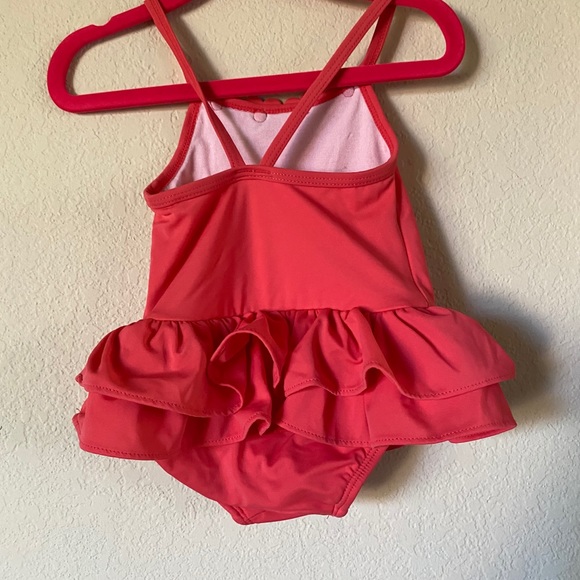 Girls Gymboree Ruffle Swimsuit with flower detail - Picture 3 of 9